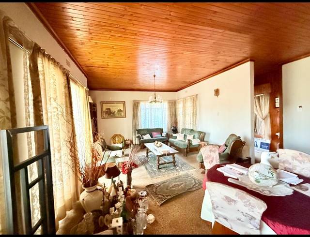 3 BEDROOM HOUSE FOR SALE IN VANDERBIJLPARK CE 2